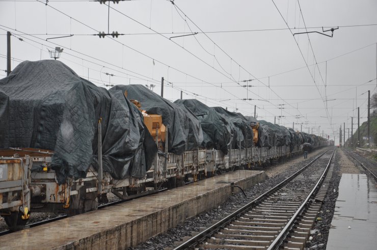 Suriye sınırına zırhlı personel taşıyıcı (GZPT) sevkiyatı