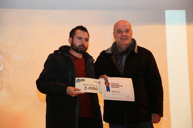 Adapazarı Belediyesi'nin düzenlediği Fotoğraf yarışması ödülleri verildi