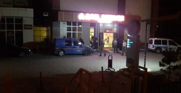 Akkise Köyü'nde bir süredir haber alınamayan yaşlı kadın evinde ölü bulundu.