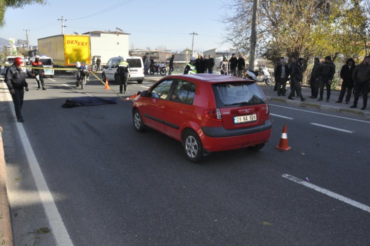 AYDIN'ın Nazilli ilçesinde Yolun karşısına geçmek isterken canından oldu