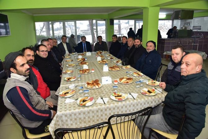 Bilecik Belediye Başkanı Nihat Can, sanayi esnafı ile bir araya geldi