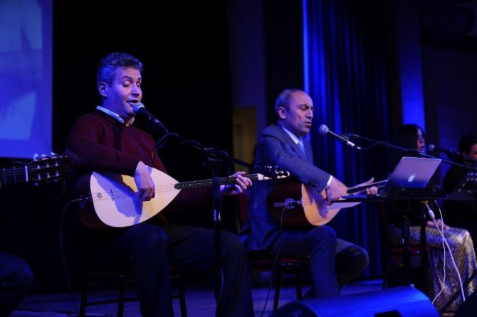 İzmir'in Karşıyaka ilçesinde Organ bağışçısı, doktor ve hasta aynı sahnede