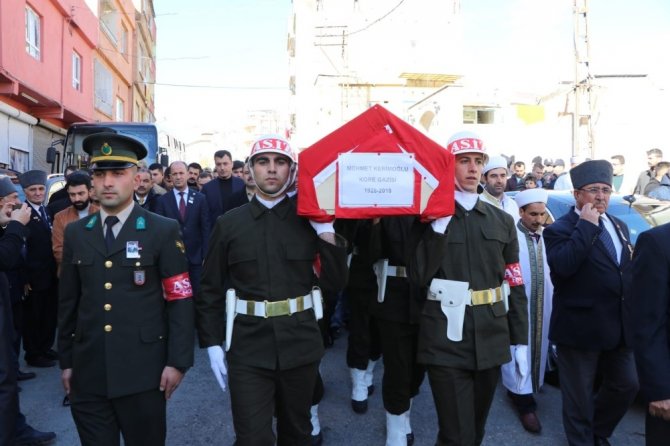 90 yaşında hayatını kaybeden Kore Gazisi Kerimoğlu son yolculuğuna uğurlandı