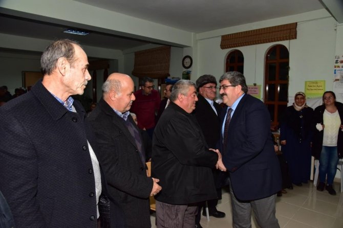 Bilecik Belediye Başkanı Nihat Can,, mahalle sakinleriyle bir araya geldi