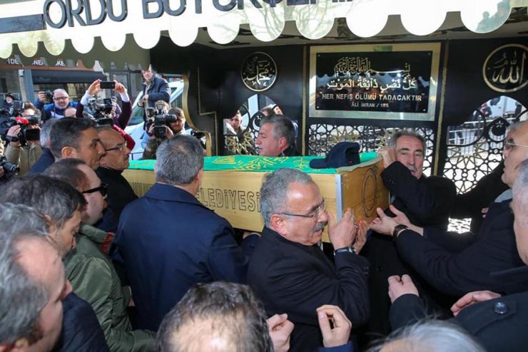 ORDU'da yaşamını yitiren Gazeteci Tuncer Engin son yolculuğuna uğurlandı