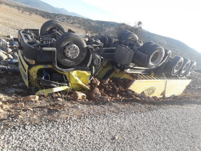 Antalya'nın Korkuteli ilçesinde meydana gelen trafik kazasında 1 kişi hayatını kaybetti.