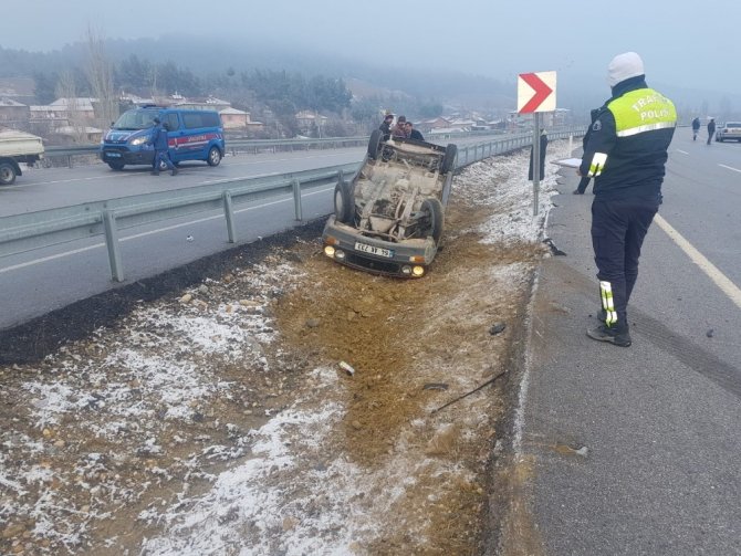 Kütahya'nın Gediz ilçesinde trafik kazası: 6 yaralı