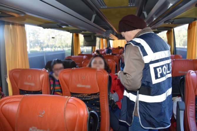 Antalya’da "Türkiye Güven Huzur Uygulaması" 5 bin 64 kişi sorgulandı