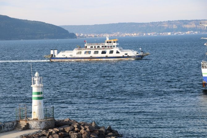 Kuzey Ege'de etkili olan fırtına sebebiyle Ada seferlerine fırtına engeli