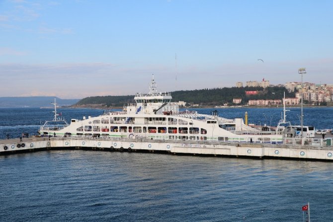 Kuzey Ege'de etkili olan fırtına sebebiyle Ada seferlerine fırtına engeli