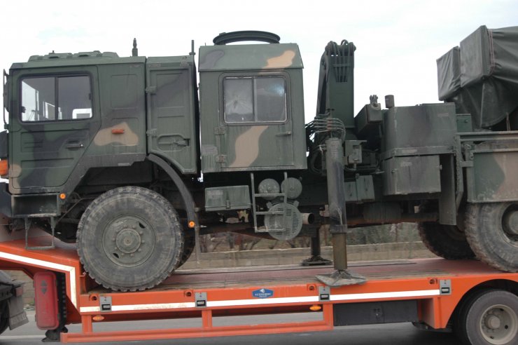 Sınıra askeri sevkiyat "Hatay'ın Hassa ilçesindeki askeri hareketlilik devam ediyor"