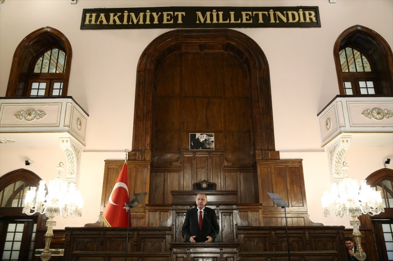 Erdoğan ve Bakanlar 1. Meclis'te