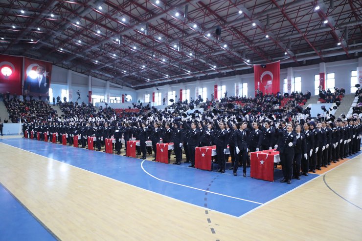 Polis teşkilatına taze kan "489 polis memuru daha polis teşkilatı kadrosuna katıldı"