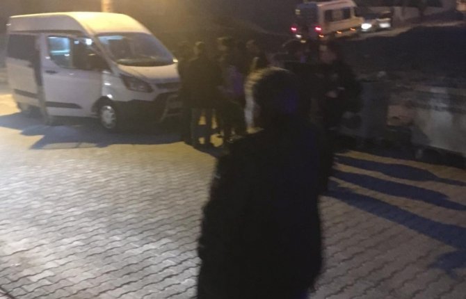 Şanlıurfa'da kimliği belirsiz kişi tarafından bıçaklanan genç hayatını kaybetti