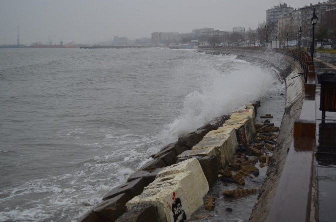 Marmara’da deniz ulaşımına poyraz engeli / 05.01.2019