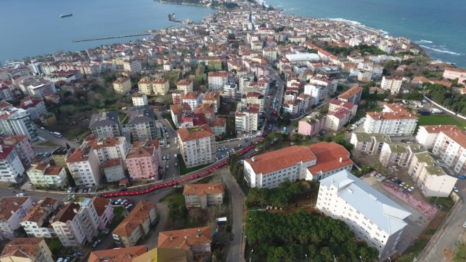 90 bin Mehmetçik, Sinop'ta düzenlenen yürüyüşle anıldı.