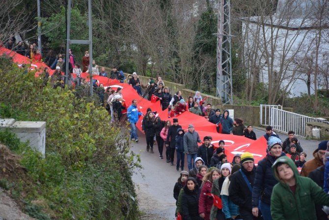 90 bin Mehmetçik, Sinop'ta düzenlenen yürüyüşle anıldı.