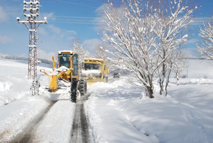Tokat genelinde kar kalınlığının 30 santimetreye ulaşması nedeniyle eğitime ara verildi