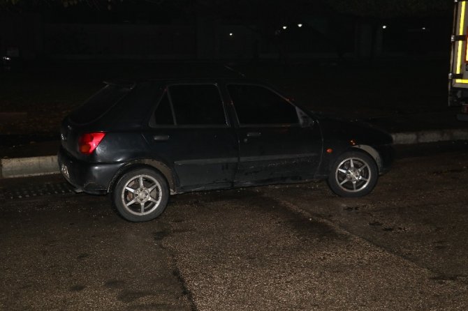 Adana'da Trafikte yol verme kavgası kanlı bitti: 1 yaralı