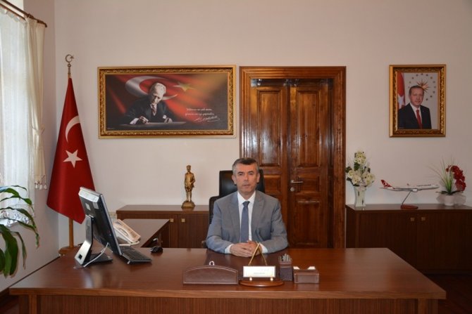 Kaymakam Sırmalı “Gazetecilik, fedakarlık ve sorumluluk isteyen önemli bir meslektir”