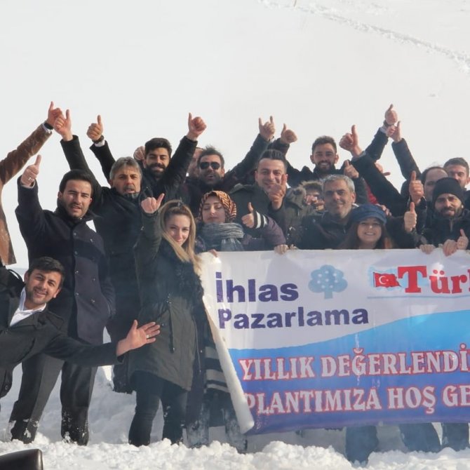 Türkiye Gazetesi ve İhlas Pazarlama 2019 yılı değerlendirme toplantısı Palandöken’de yapıldı