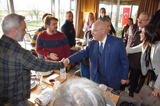 Eşkinat: “Sizlerle bir aileyiz”