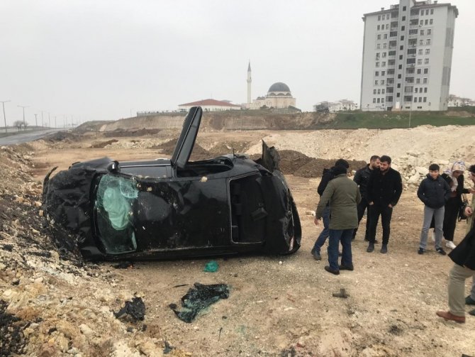 Batman’da takla atan araçta bulunan 3 kişi yaralandı