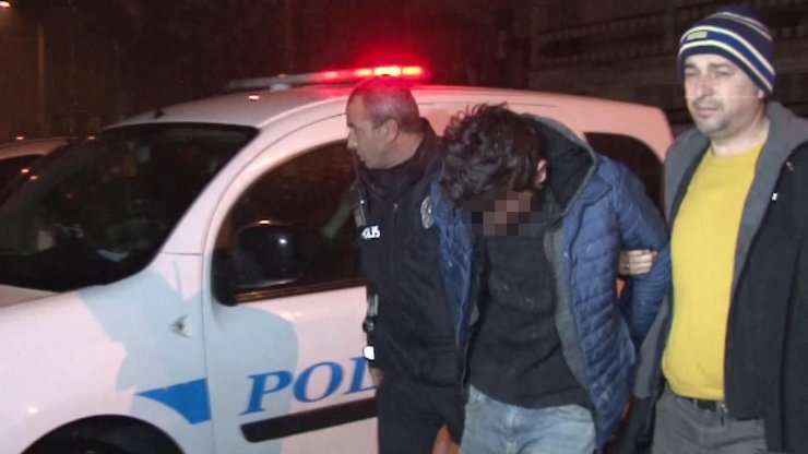 KONYA'da eve giren hırsızlar suçüstü yakalandı