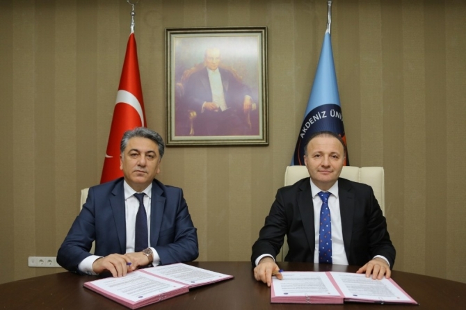 Akdeniz Üniversitesi Mühendislik Fakültesi’ne 2 amfi ve 1 bilgisayar laboratuvarı