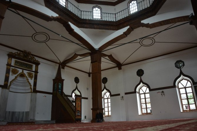 Bursa'da 9 yıl önce çalınan hat Vakıflar müzesine döndü