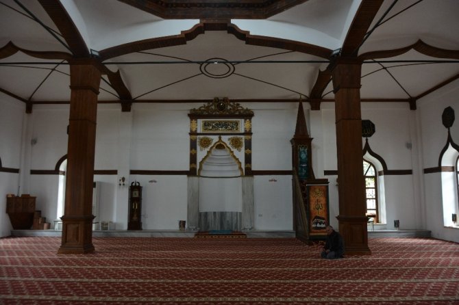 Bursa'da 9 yıl önce çalınan hat Vakıflar müzesine döndü