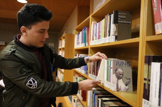 Kartal'da 7/24 açık Muallim Cevdet Kütüphanesi'nin açılışı yapıldı