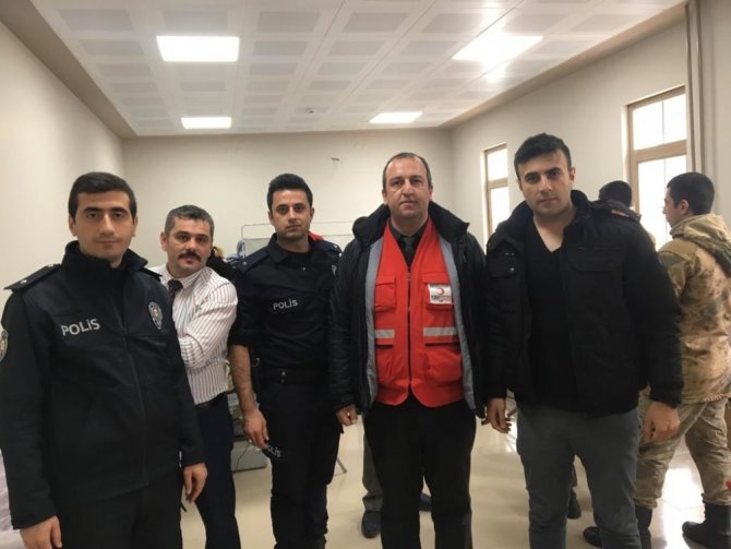 Doğanyol İlçe Emniyet Müdürlüğü ekiplerinden kan bağışı