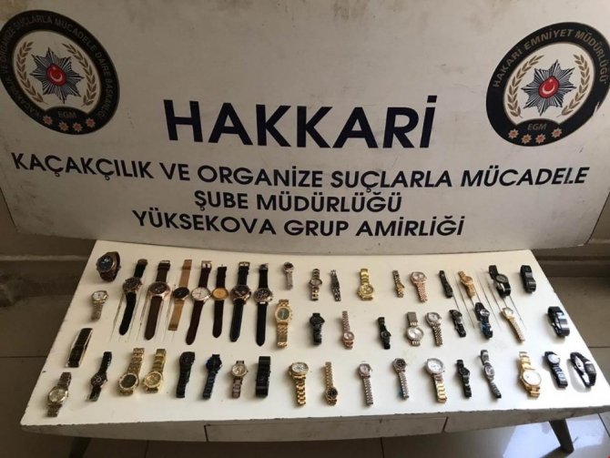Hakkari’de kaçakçılık operasyonu "büyük miktarda gümrük kaçağı malzeme ele geçirildi."