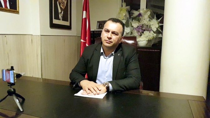 AK Parti Edremit İlçe Başkanı Hakan Duman istifa etti