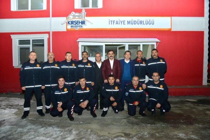 Bir yılda 233 yangına müdahale eden itfaiye birimi eğitim çalışmalarını aralıksız sürdürüyor