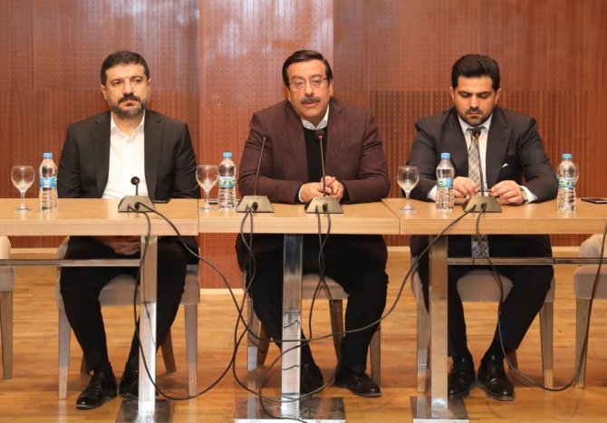 Diyarbakır Büyükşehir Belediye Başkanı Vekili Cumali Atilla: "Muhtarlarla istişareyi önemsiyoruz"