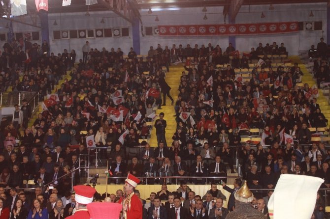 "Dünya haç ile hilalin mücadelesine şahitlik etmektedir"