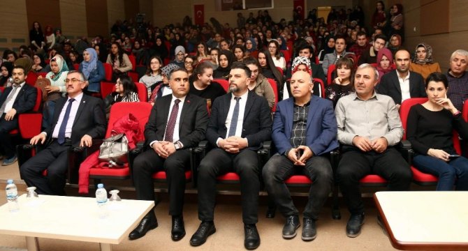 ERÜ Eğitim Fakültesi’nde ’Ruh Sağlığı Yasa Tasarısı PDR Alan Sorunları’ Konulu Konferans Düzenlendi