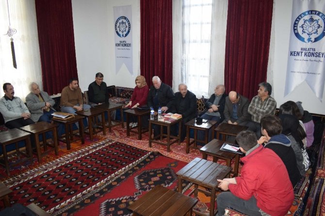 Malatya'da “Bir Şair Bir Yazar Buluşması” devam ediyor