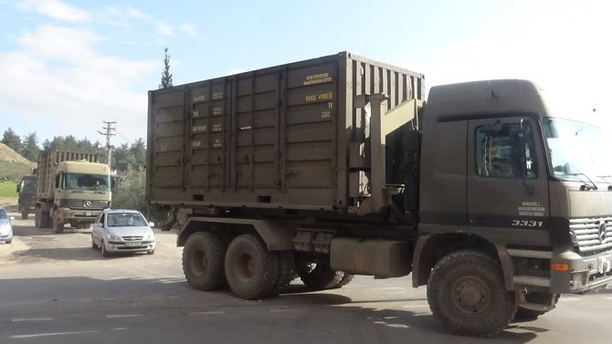 Suriye sınırına mühimmat sevkiyatı devam ediyor