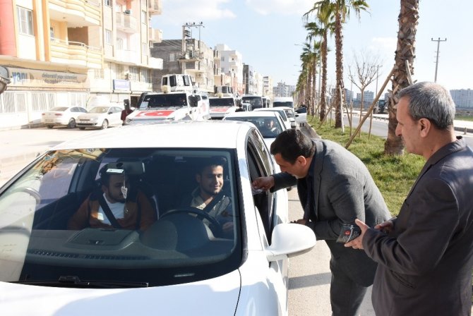 Nusaybin'de farkındalık programı "Yaya geçidinde halay çektiler"