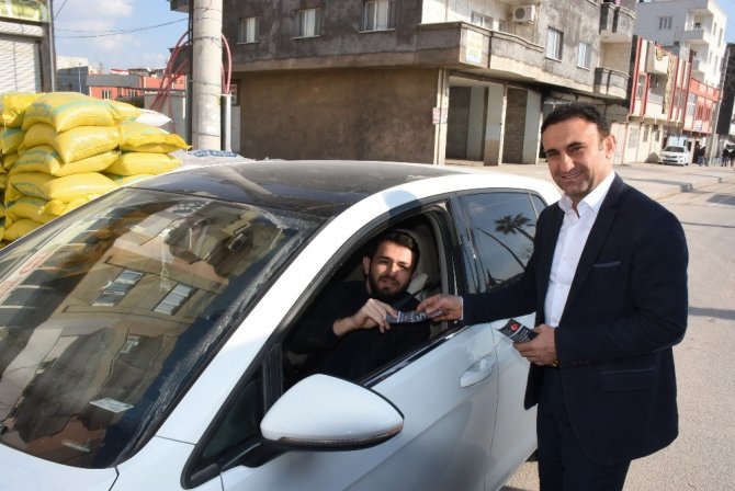 Nusaybin'de farkındalık programı "Yaya geçidinde halay çektiler"