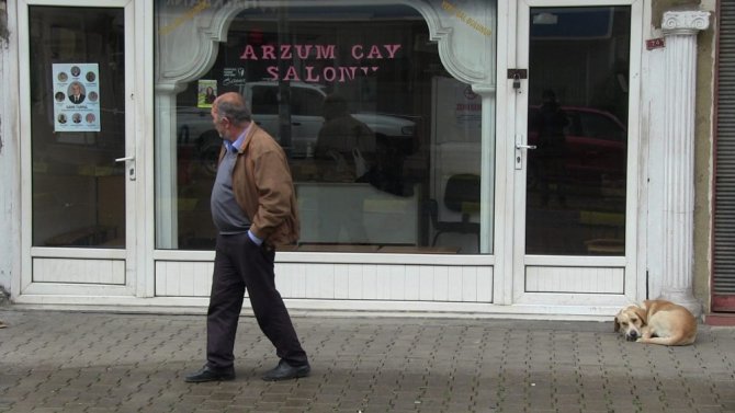 Arhavi’de yaşanan cinayetin ardından olayın şaşkınlığı yaşanıyor