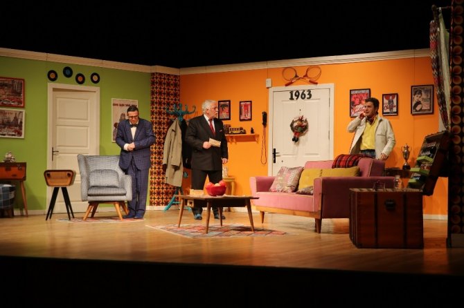 Büyükşehir Belediyesi, 7'den 70'e her kesime hitap eden kültür sanat etkinliklerine devam ediyor.