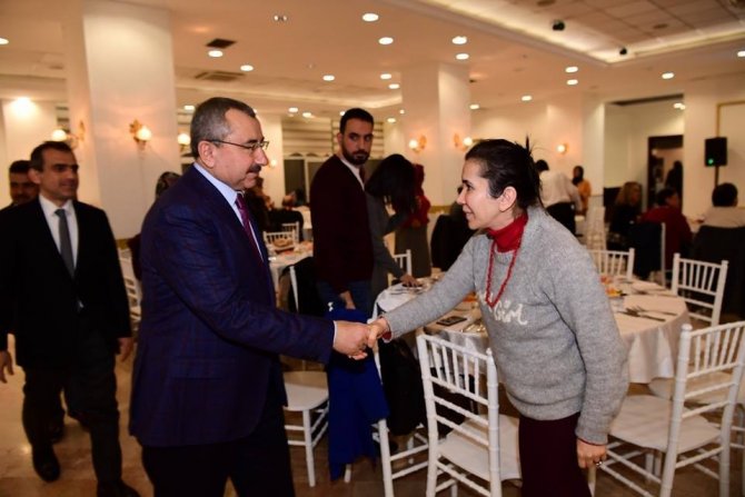 Erdem: "10 yılda sağlık alanında dev yatırımlara imza attık"