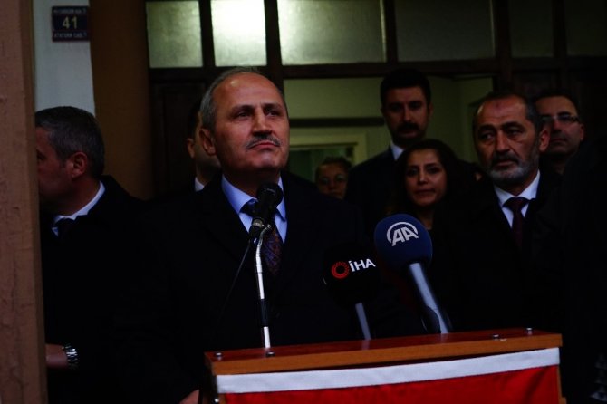 Mehmet Cahit Turhan:"Kastamonu-İnebolu Yolunun da ihalesi yapıldı"