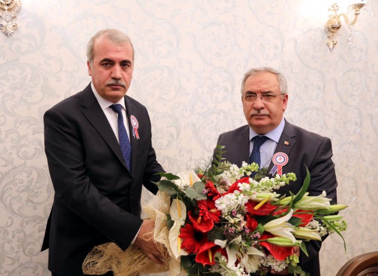 Ahmet Çelik, 30. Vergi Haftası kapsamında Vali Ahmet Hamdi Nayir'i ziyaret etti