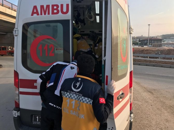 Bilecik- Yenişehir yolu üzerind trafik kazası; 1 yaralı
