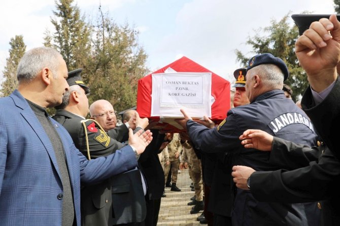 Kore Gazisi Piyade Onbaşı Osman Bektaş son yolculuğuna uğurlandı